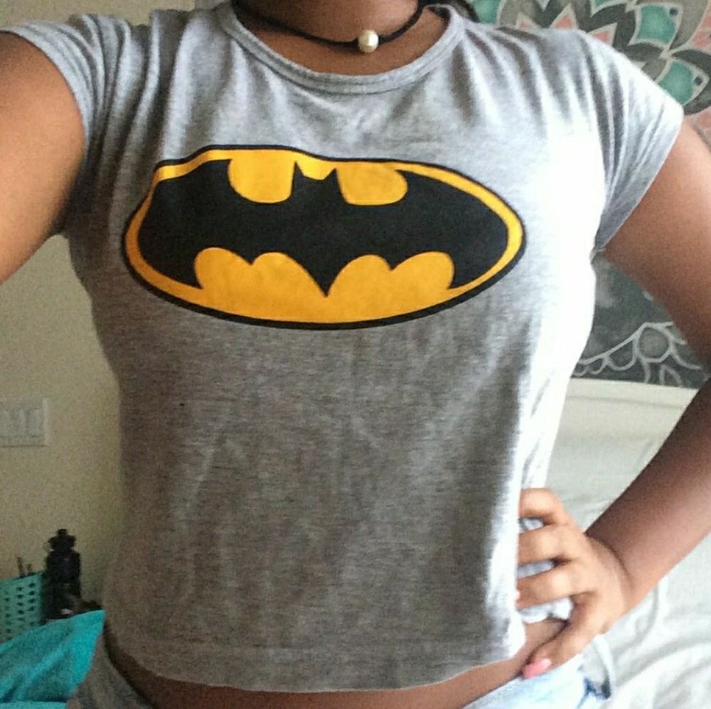 Chic batman croptop